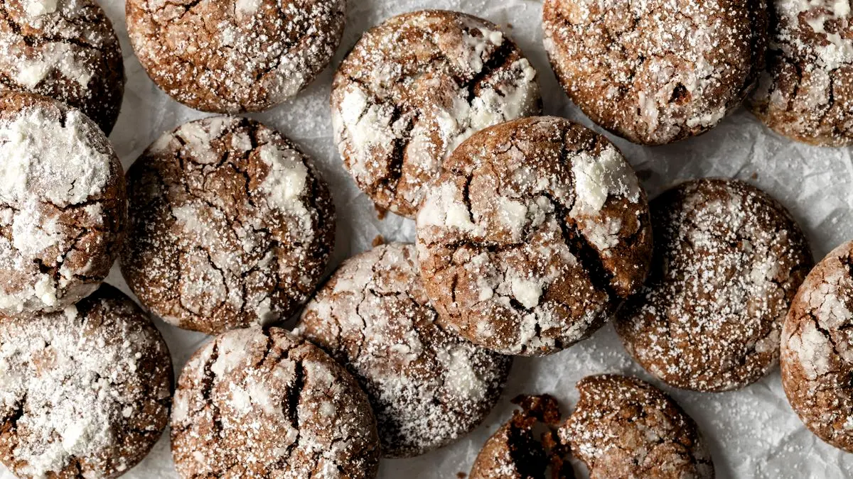 Chocolate Crinkle Cookies
