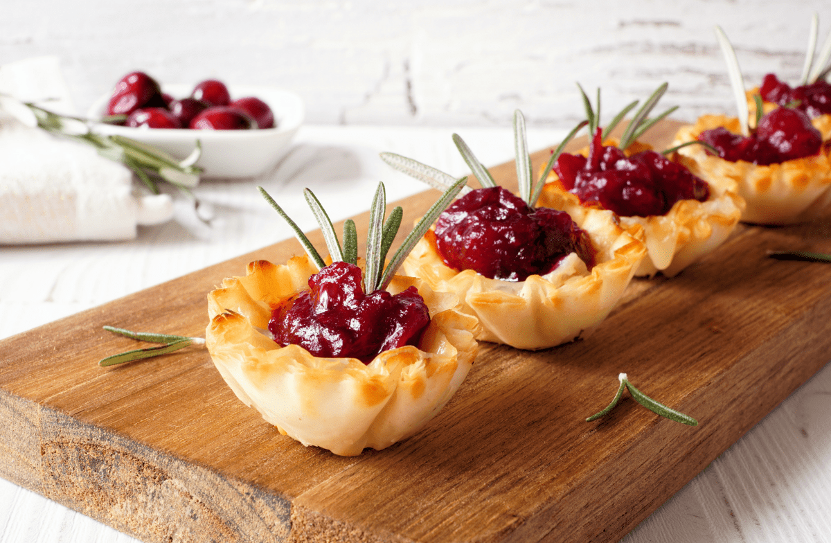 Cranberry Brie Phyllo Cups
