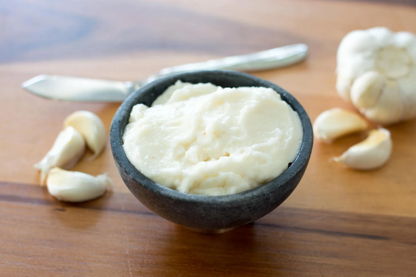 Toum (Lebanese Garlic Sauce)