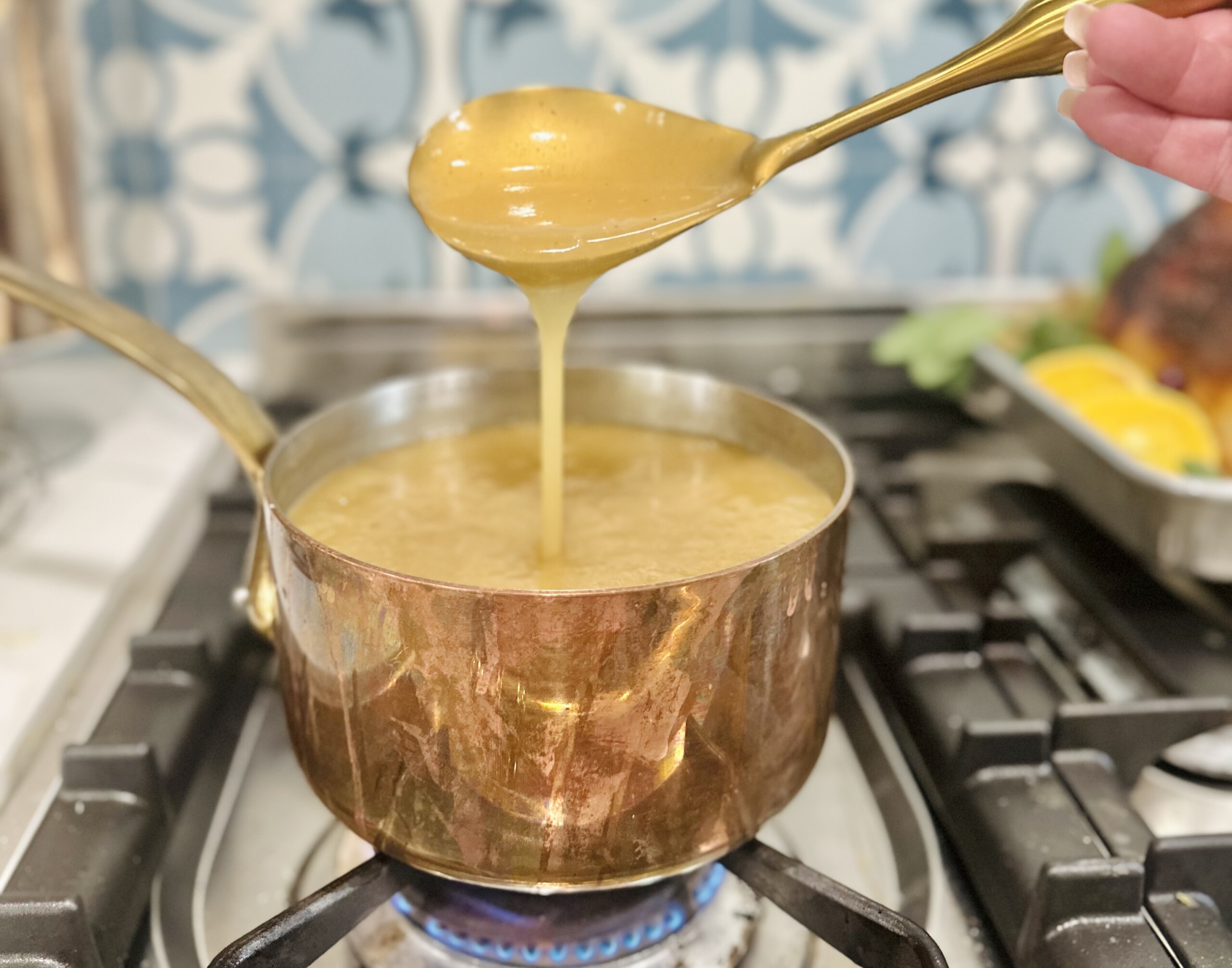 Thanksgiving Gravy With Drippings